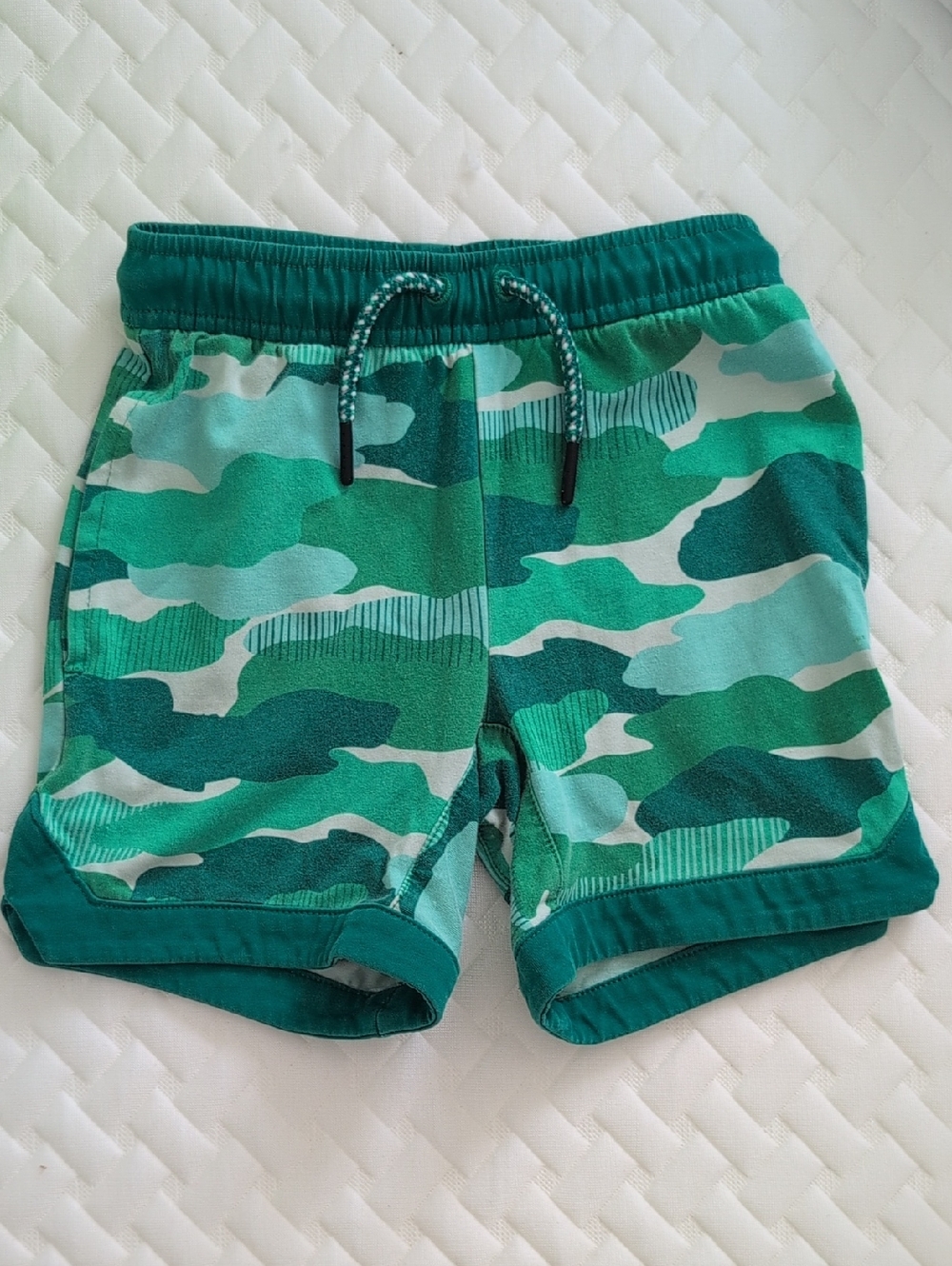 HANNAH ANDERSSON Pull On Shorts with Drawstring and Pockets Green Camo Size 4
